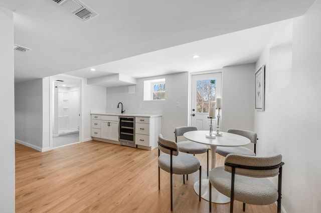 150 Grove St, Reading, MA 01867