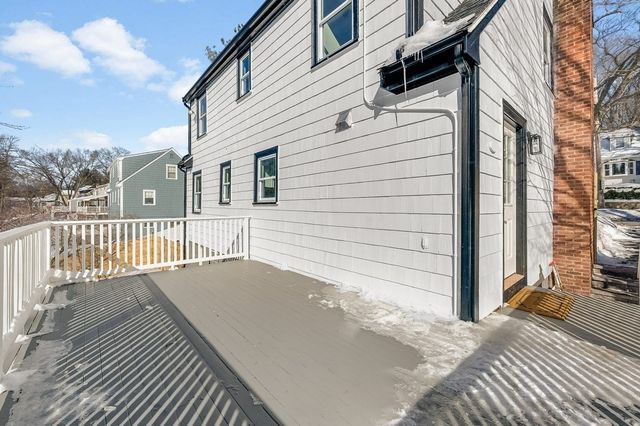 150 Grove St, Reading, MA 01867