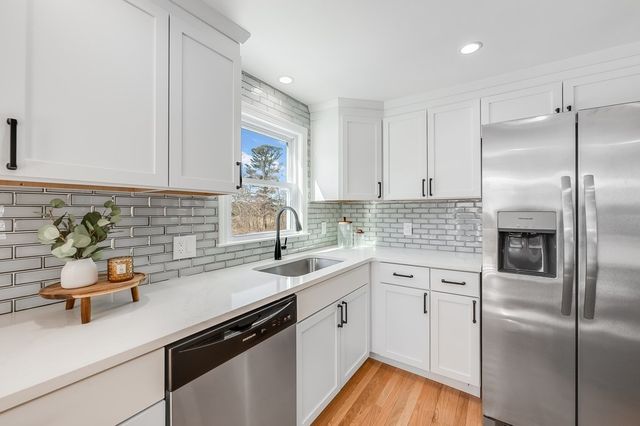 150 Grove St, Reading, MA 01867