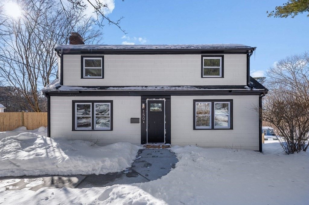 150 Grove St, Reading, MA 01867