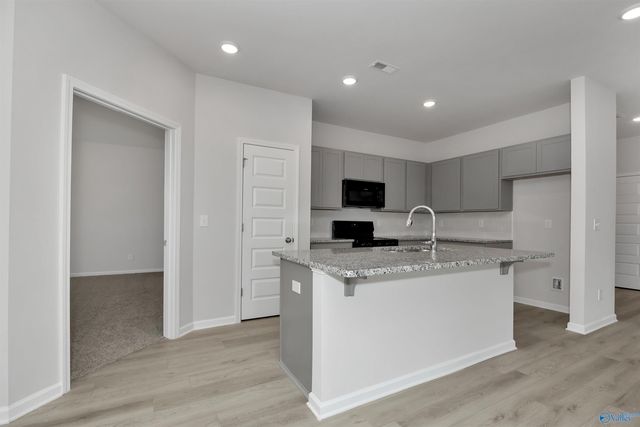 350 Emma Way, New Market, AL 35761