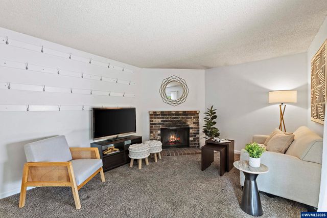 5585 Fairfield Ct S, Salem, OR 97306