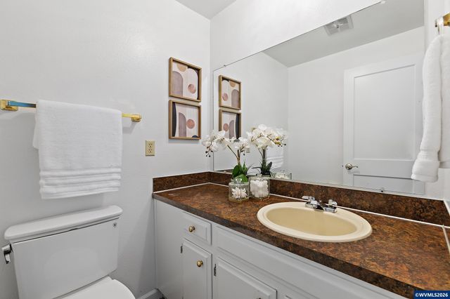 5585 Fairfield Ct S, Salem, OR 97306