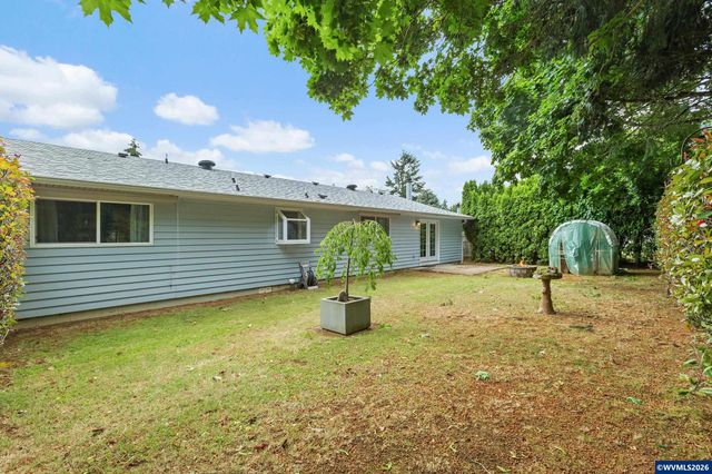 5585 Fairfield Ct S, Salem, OR 97306