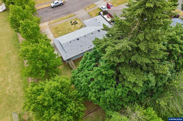 5585 Fairfield Ct S, Salem, OR 97306
