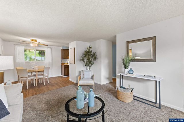 5585 Fairfield Ct S, Salem, OR 97306