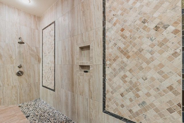 10033 Frederick Place, Eden Prairie, MN 55347