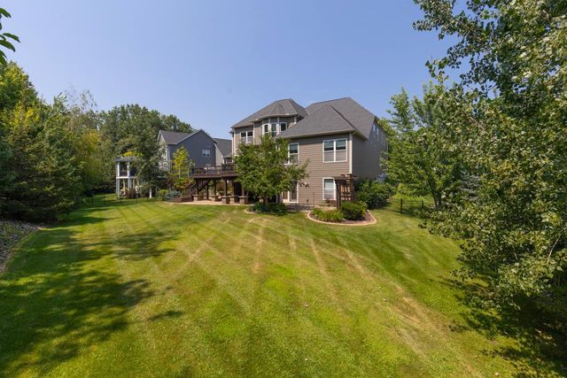 10033 Frederick Place, Eden Prairie, MN 55347