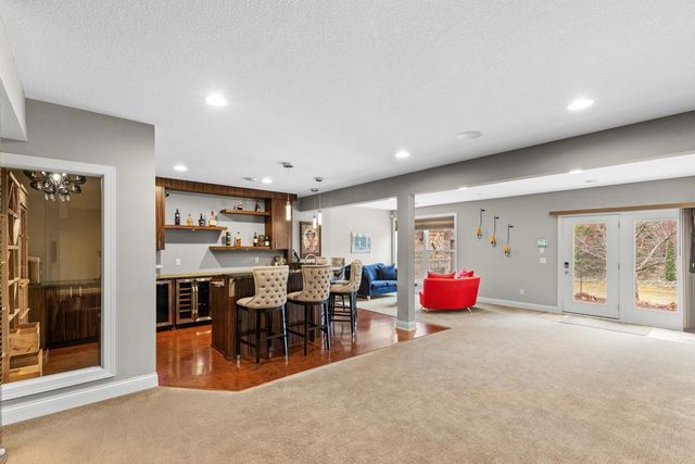 10033 Frederick Place, Eden Prairie, MN 55347