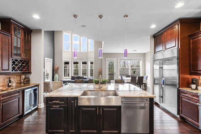 10033 Frederick Place, Eden Prairie, MN 55347