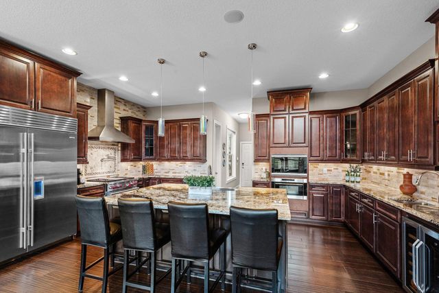 10033 Frederick Place, Eden Prairie, MN 55347