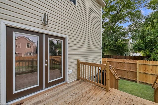 113 N 10th ST, Suffolk, VA 23434
