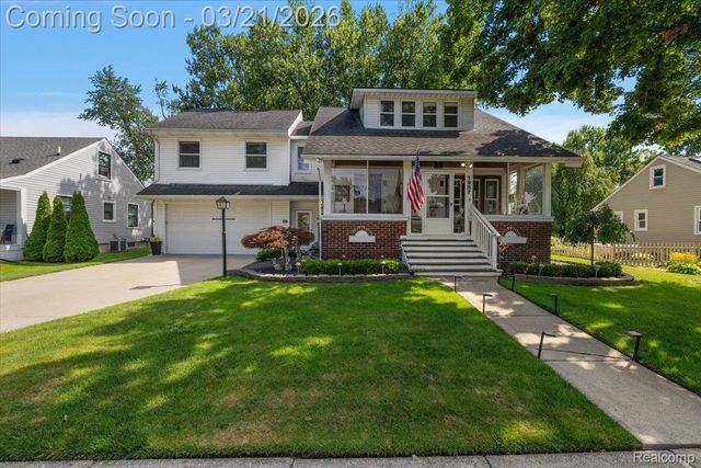 1957 Columbia Road, Berkley, MI 48072