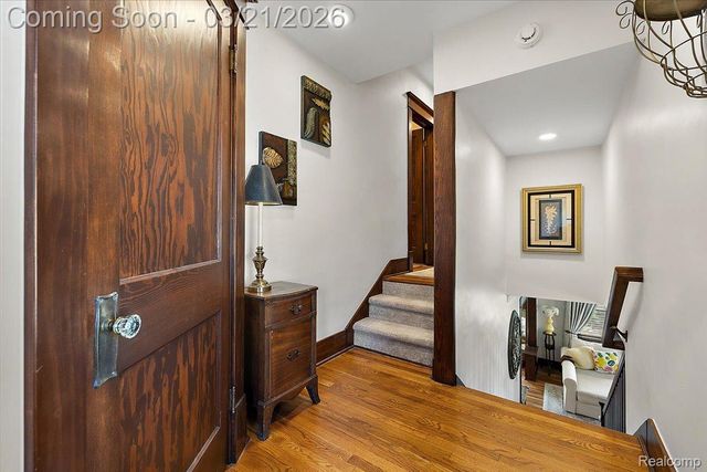 1957 Columbia Road, Berkley, MI 48072