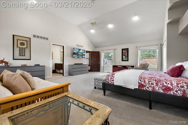 1957 Columbia Road, Berkley, MI 48072