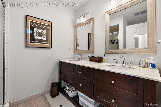 1957 Columbia Road, Berkley, MI 48072