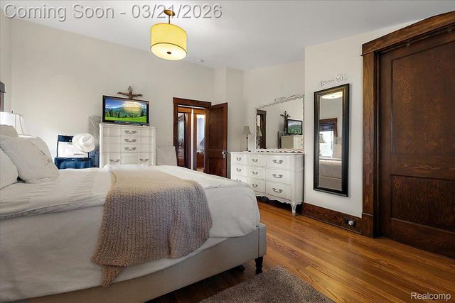 1957 Columbia Road, Berkley, MI 48072