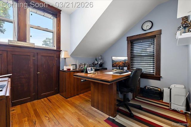 1957 Columbia Road, Berkley, MI 48072