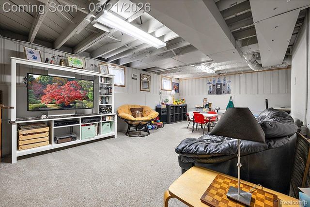 1957 Columbia Road, Berkley, MI 48072