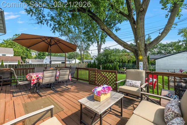 1957 Columbia Road, Berkley, MI 48072