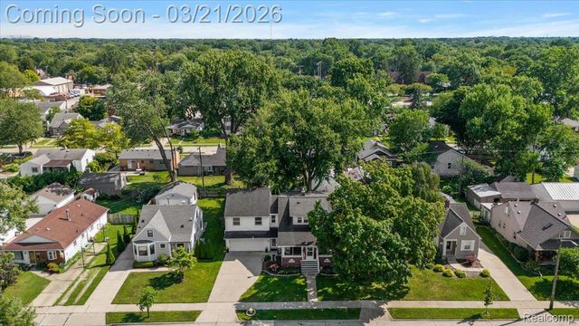 1957 Columbia Road, Berkley, MI 48072