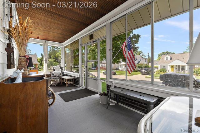 1957 Columbia Road, Berkley, MI 48072