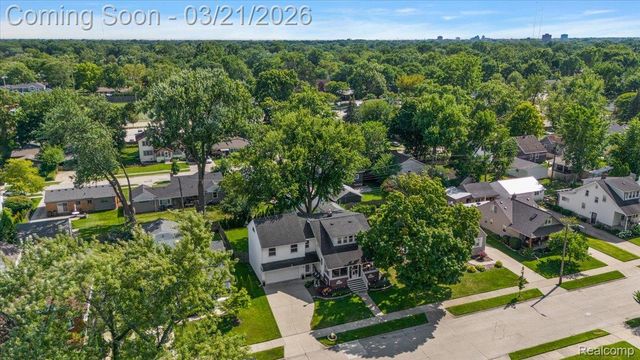 1957 Columbia Road, Berkley, MI 48072