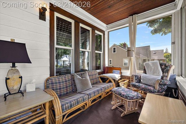 1957 Columbia Road, Berkley, MI 48072