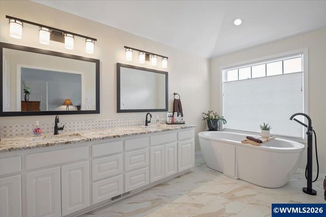 6468 Crampton Dr N, Keizer, OR 97303