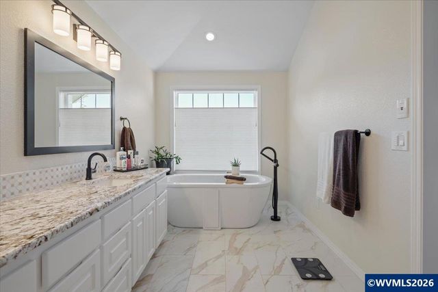 6468 Crampton Dr N, Keizer, OR 97303