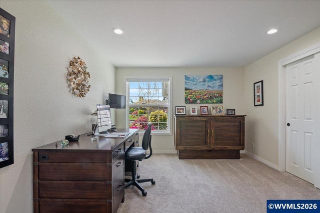 6468 Crampton Dr N, Keizer, OR 97303