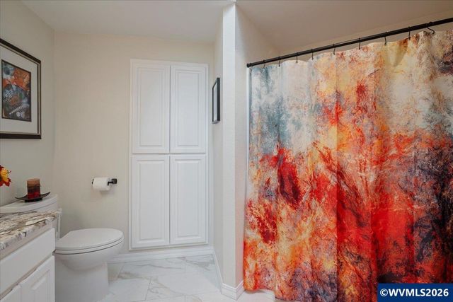 6468 Crampton Dr N, Keizer, OR 97303