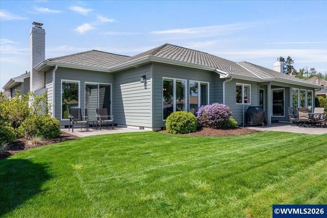 6468 Crampton Dr N, Keizer, OR 97303