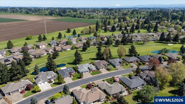 6468 Crampton Dr N, Keizer, OR 97303