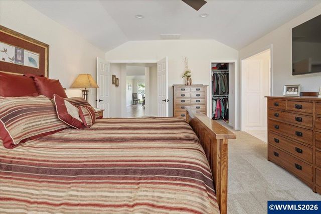 6468 Crampton Dr N, Keizer, OR 97303