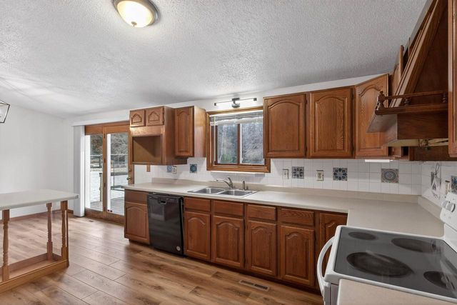 613 KIMBALL AVENUE, Nekoosa, WI 54457