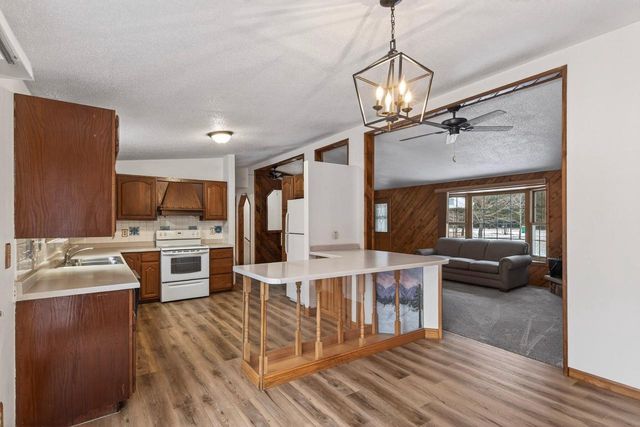 613 KIMBALL AVENUE, Nekoosa, WI 54457