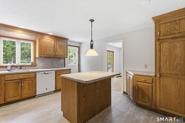 66 Wyndwood Drive, Bristol, CT 06010