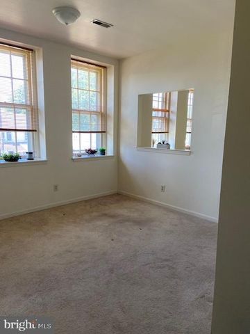 7 N HAMILTON ST, Telford, PA 18969