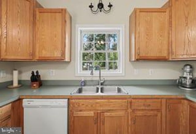 133 NEW PROVIDENCE DR, Ruther Glen, VA 22546