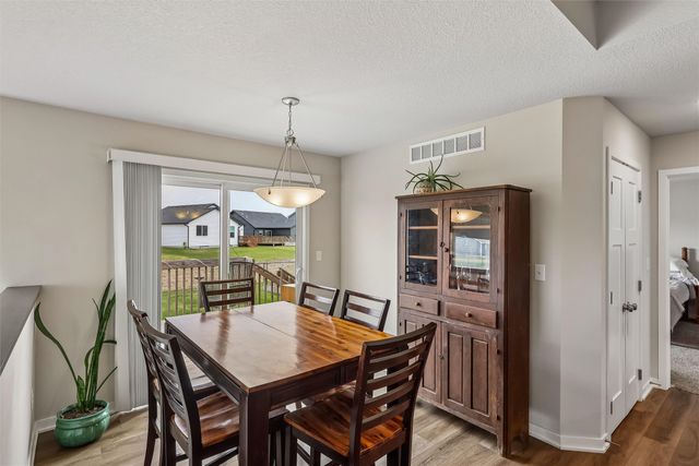 715 NE Whitetail Drive, Ankeny, IA 50021