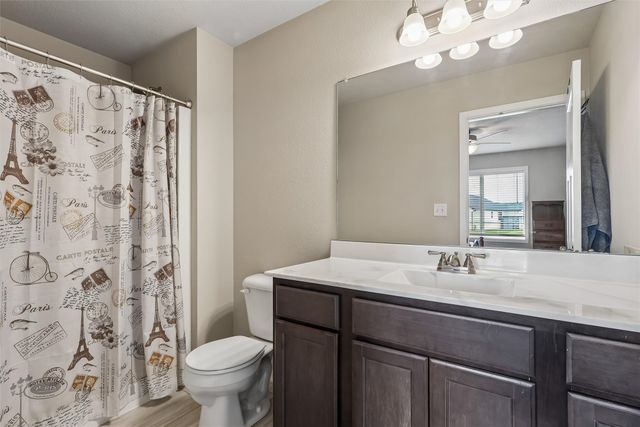 715 NE Whitetail Drive, Ankeny, IA 50021