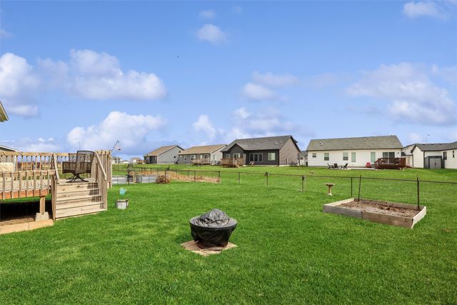 715 NE Whitetail Drive, Ankeny, IA 50021