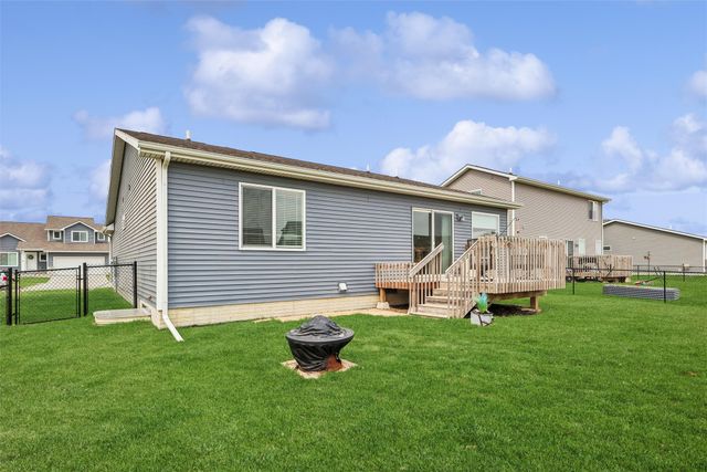 715 NE Whitetail Drive, Ankeny, IA 50021