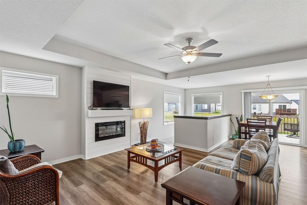 715 NE Whitetail Drive, Ankeny, IA 50021