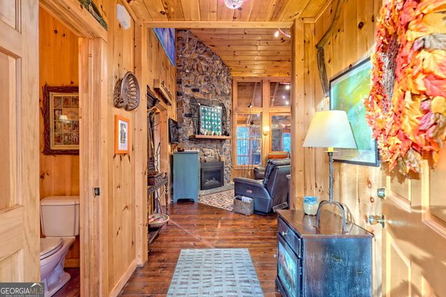 341 Brookwood Lane, Clarkesville, GA 30523