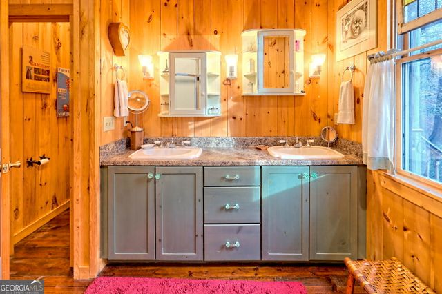 341 Brookwood Lane, Clarkesville, GA 30523