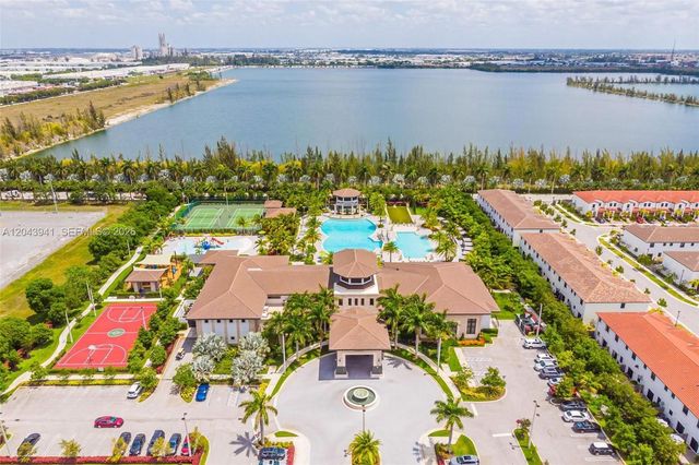 8015 NW 104th Ave 21, Doral, FL 33178