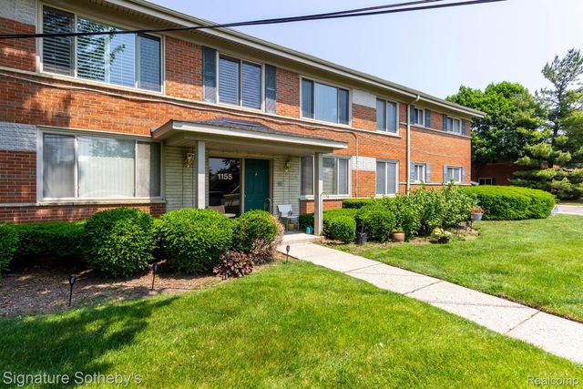 1155 DERBY Road 8, Birmingham, MI 48009