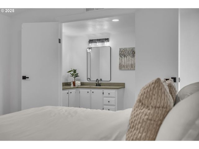 10550 Se 70TH Ave 11, Milwaukie, OR 97222